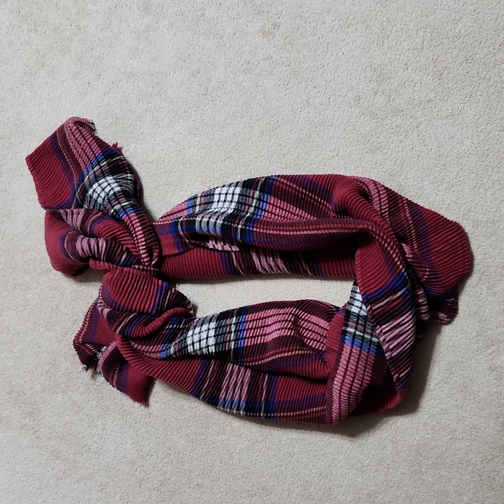 Scarf  Mauve Plaid Waffled Texture